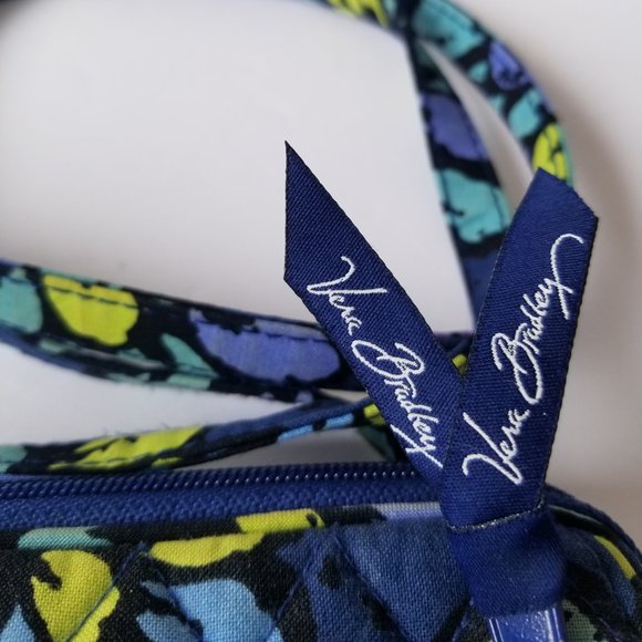 Vera Bradley Adjustable Crossbody / Handbag - Picture 2 of 15